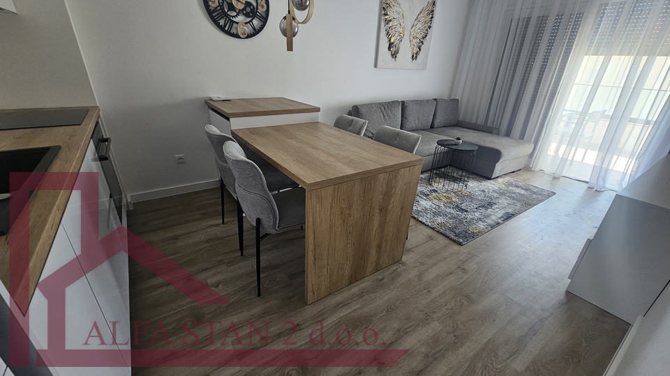 MAKARSKA&comma; novi jednosoban stan za dugoro&ccaron;ni najam 750&euro;