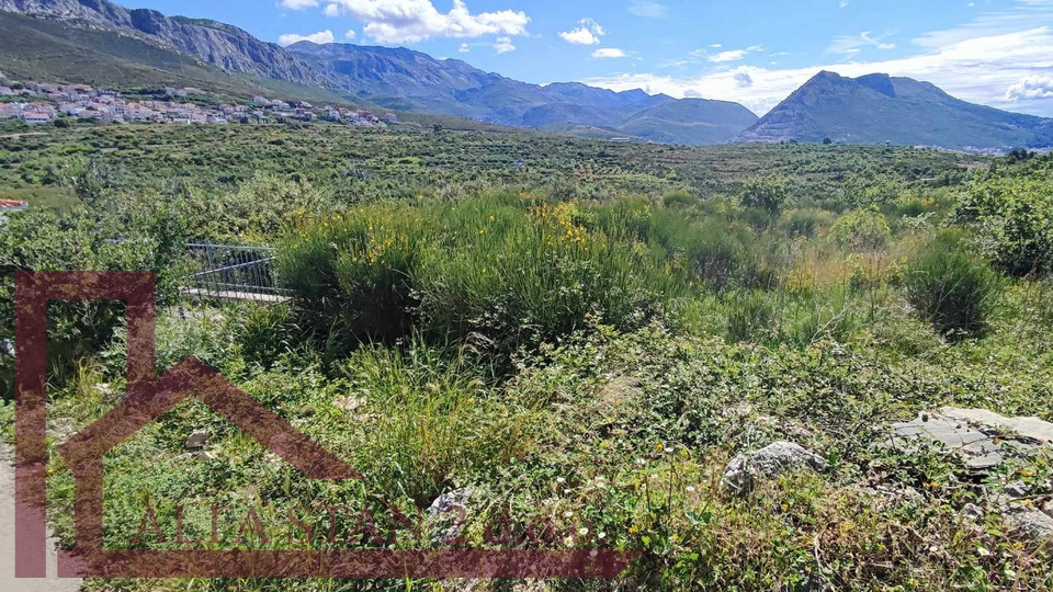 Prodaja građevinskog zemljišta Mravince, Solin