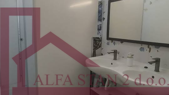 Dugoro&ccaron;an najam stana za radnike Neslanovac&comma; Split