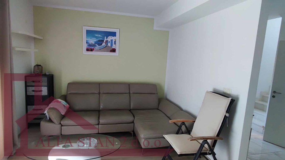 Wohnung, 78 m2, Vermietung, Kaštel Lukšić