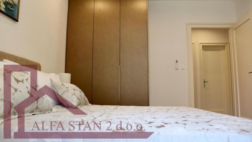 Najam dvosobnog stana Split&comma; Lu&ccaron;ac- Manu&scaron;
