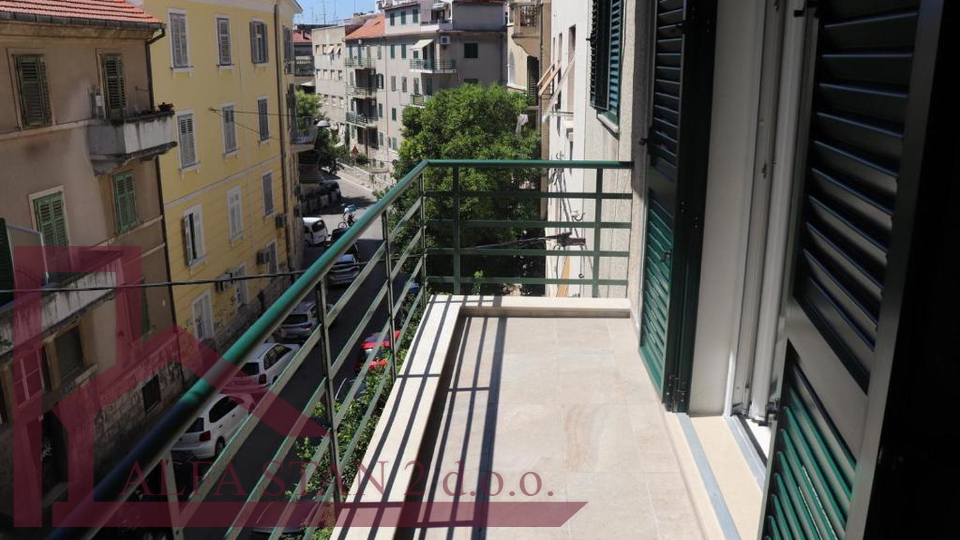 Najam dvosobnog stana Split&comma; Lu&ccaron;ac- Manu&scaron;