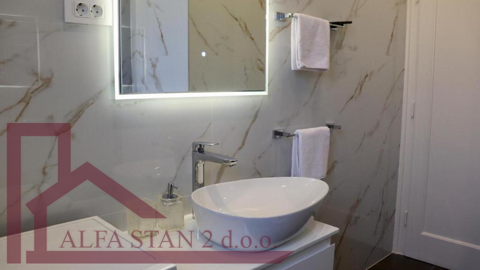 Najam dvosobnog stana Split&comma; Lu&ccaron;ac- Manu&scaron;