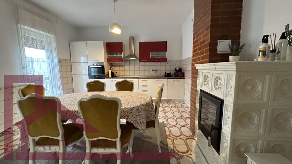 House, 140 m2, For Rent, Kaštel Lukšić