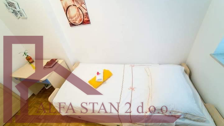 Dvosoban stan, Split,  Manuš za dugoročni najam