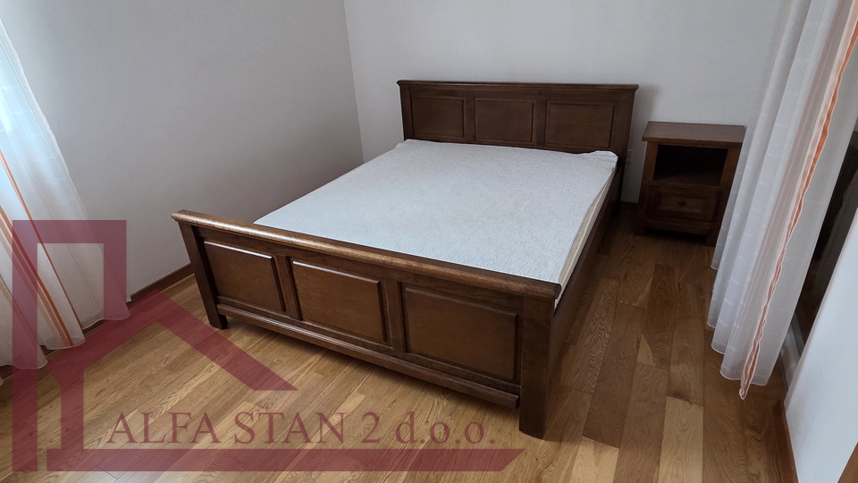 Dvosoban stan za najam &ndash; Podstrana&comma; Stro&zcaron;anac &lpar;100 m od pla&zcaron;e&rpar;