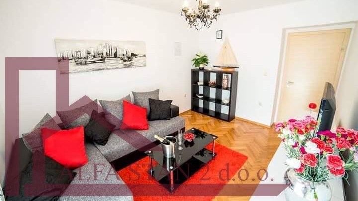 Dvosoban stan, Split,  Manuš za dugoročni najam