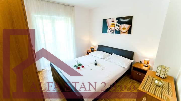 Dvosoban stan, Split,  Manuš za dugoročni najam