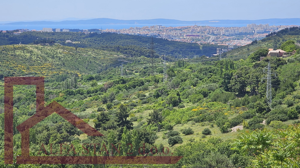 Baugrundst&uuml;ck mit offenem Blick auf Split