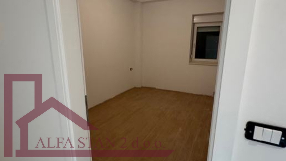 Podstrana, appartamento 68 m2, secondo fila al mare