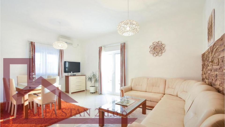 Haus, 522 m2, Verkauf, Podstrana