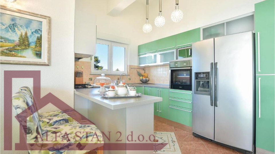 Haus, 522 m2, Verkauf, Podstrana