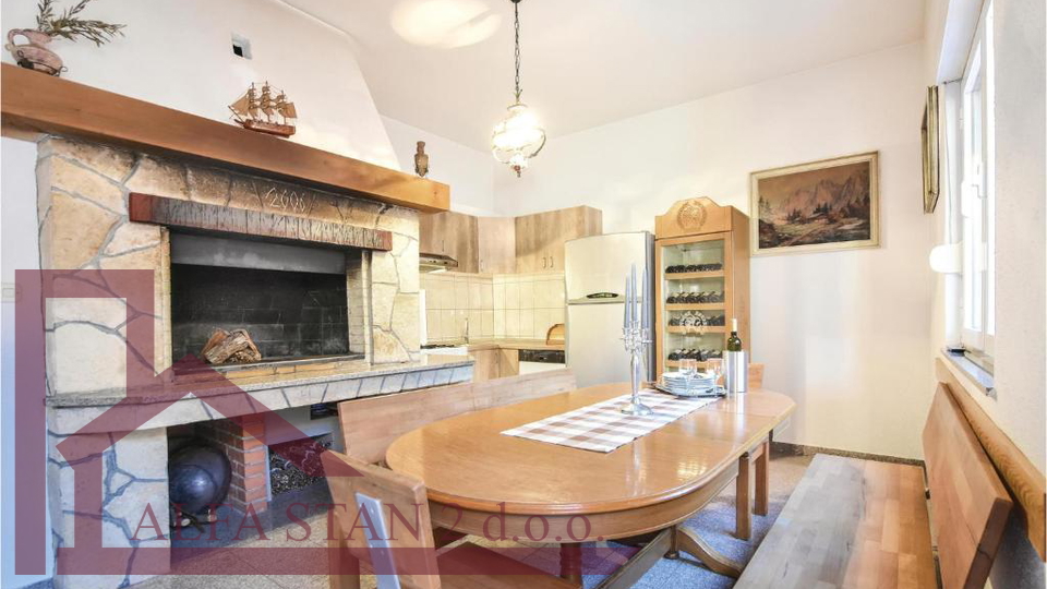 Haus, 522 m2, Verkauf, Podstrana