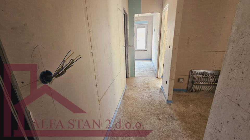 Podstrana, Grljevac, Apartment 3 bedrooms + dining room + terrace + 2 garage parking spaces