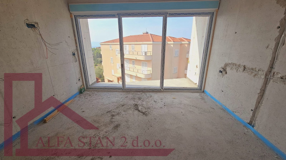 Podstrana, Grljevac, Apartment 3 bedrooms + dining room + terrace + 2 garage parking spaces