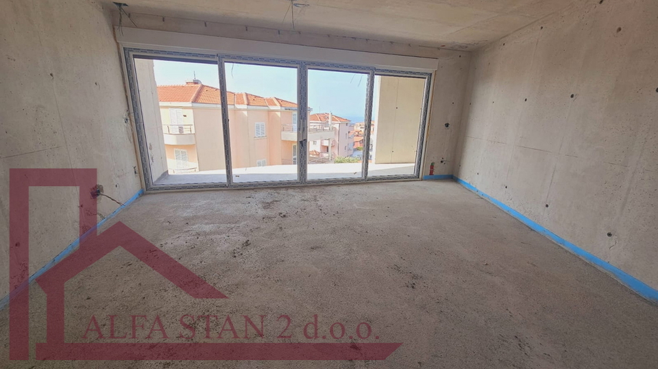 Podstrana, Grljevac, Apartment 3 bedrooms + dining room + terrace + 2 garage parking spaces