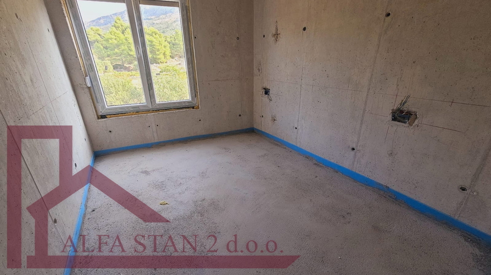 Podstrana, Grljevac, Apartment 3 bedrooms + dining room + terrace + 2 garage parking spaces