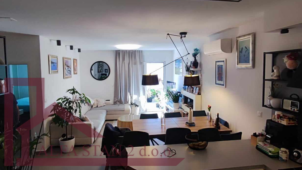 Wohnung, 76 m2, Verkauf, Solin - Centar