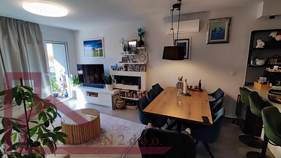 Wohnung, 76 m2, Verkauf, Solin - Centar