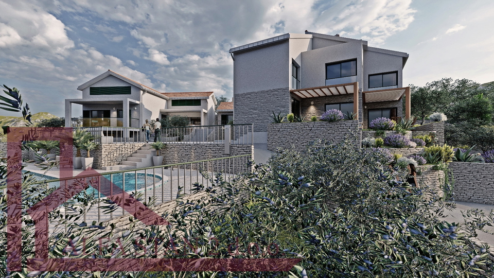 Terreno con vista aperta per la costruzione di una villa, spese comunali pagate e cantiere registrato.