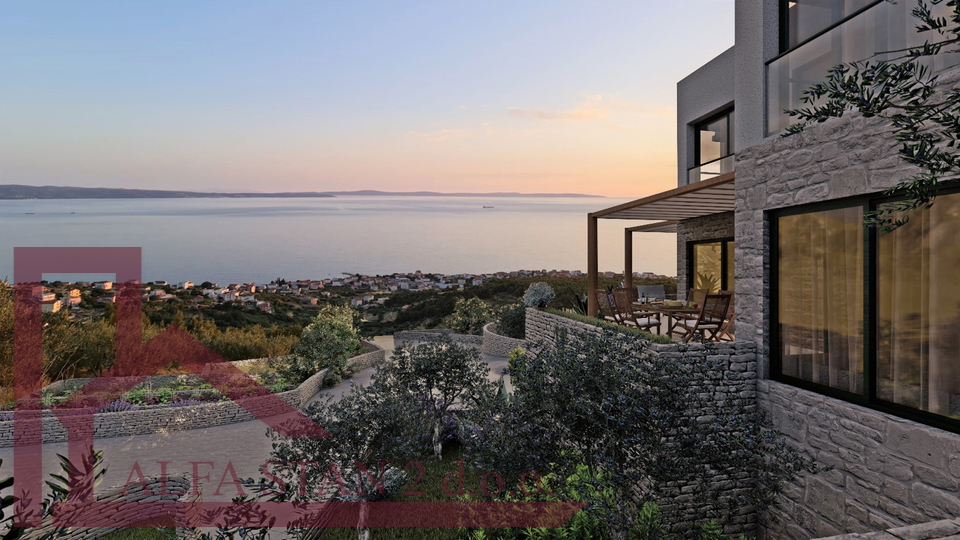 Terreno con vista aperta per la costruzione di una villa, spese comunali pagate e cantiere registrato.