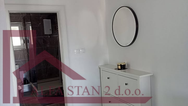 Kratkoro&ccaron;an najam jednosobnog stana Split&comma; Dra&ccaron;evac &lpar;prvo useljenje&rpar;