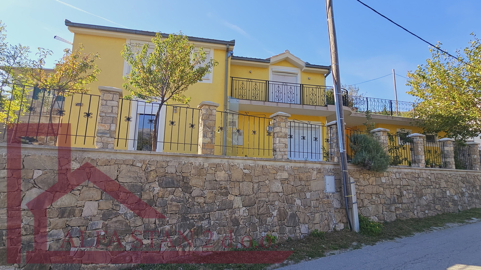 Haus&comma; 174 m2&comma; Verkauf&comma; &Zcaron;rnovnica