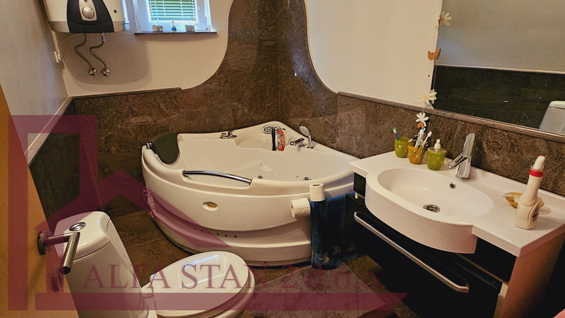 Haus&comma; 174 m2&comma; Verkauf&comma; &Zcaron;rnovnica