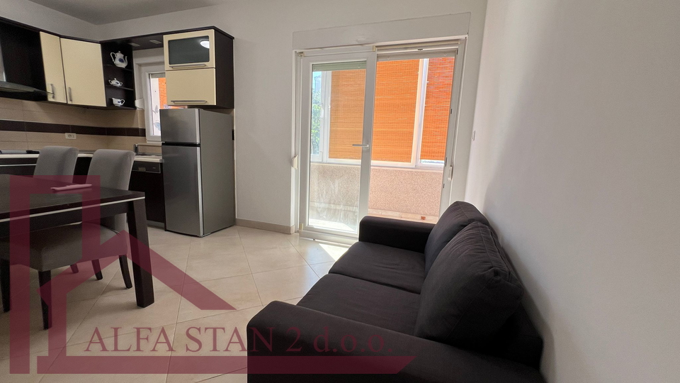 Appartamento, 53 m2, Affitto, Solin - Japirko