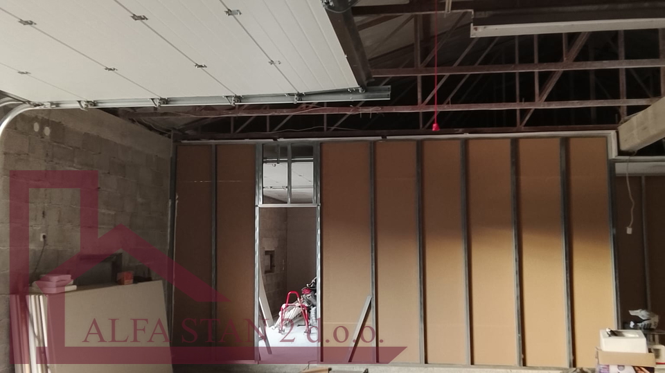 Commercial Property&comma; 517 m2&comma; For Rent&comma; Seget Gornji