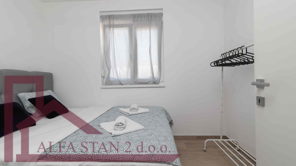 SEGET DONJI &ndash; MODERAN DVOSOBAN STAN S PARKINGOM &vert; DUGORO&Ccaron;NI NAJAM &lpar;01&period;10&period; &ndash; 01&period;06&period;&rpar;