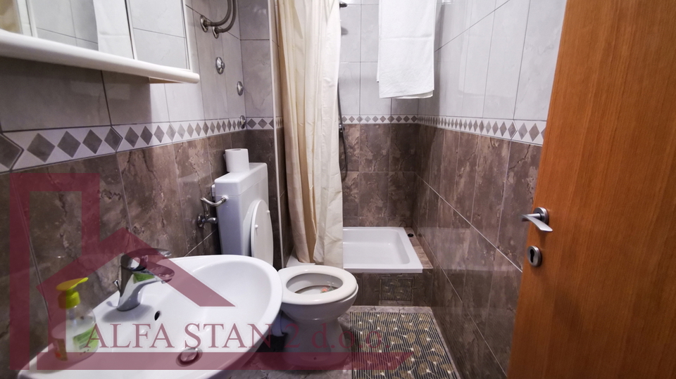 A beautiful apartment building with a view of the sea - Ideal for tourist business&excl;