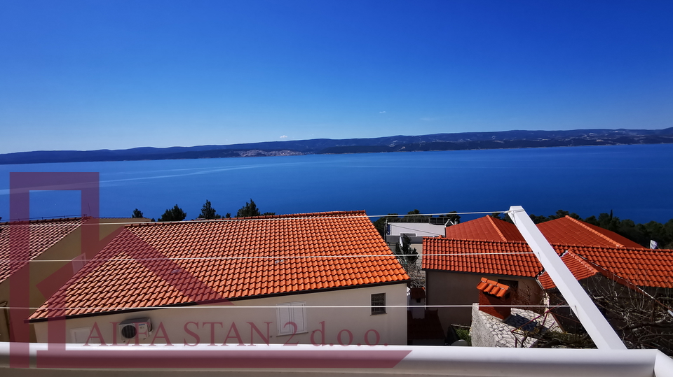 A beautiful apartment building with a view of the sea - Ideal for tourist business!