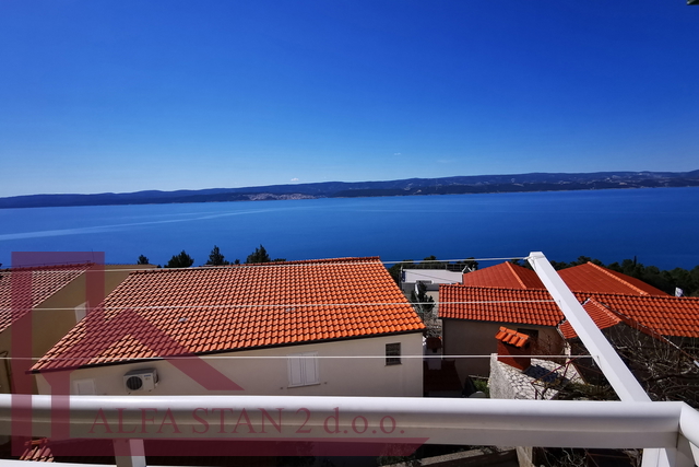 A beautiful apartment building with a view of the sea - Ideal for tourist business!