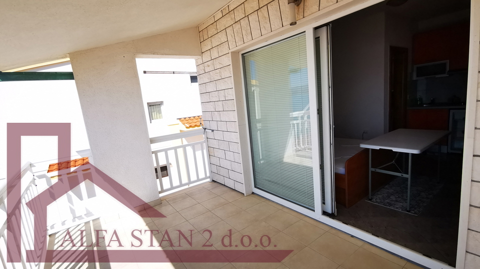 A beautiful apartment building with a view of the sea - Ideal for tourist business&excl;