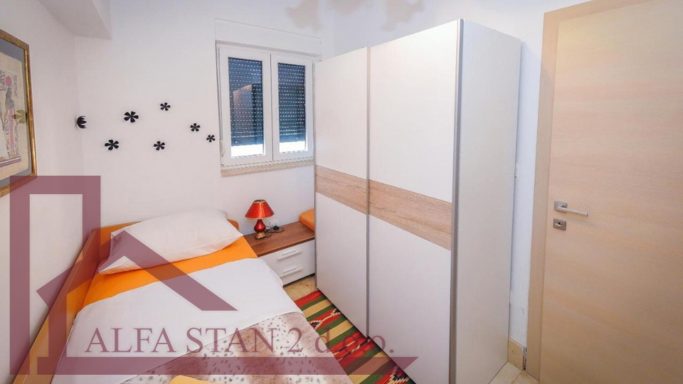 Wohnung, 72 m2, Vermietung, Podstrana - Strožanac