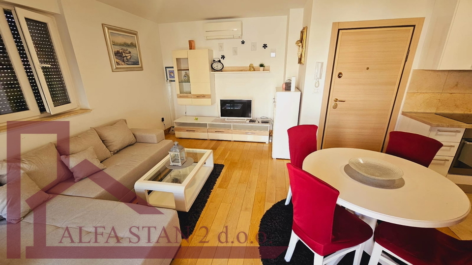 Wohnung, 72 m2, Vermietung, Podstrana - Strožanac