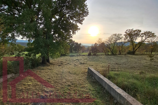 Dicmo, Prisoje, građevno zemljište sa lokacijskom dozvolom