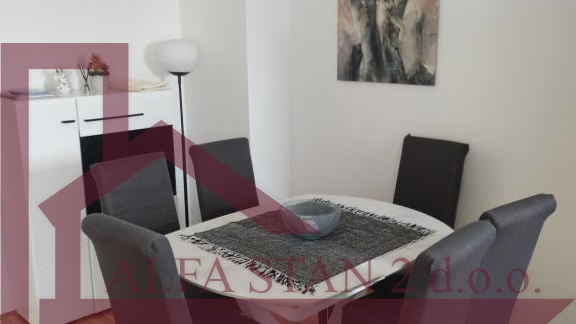 APARTMENT FOR SALE &ndash; MI&Scaron;EVAC NEAR TROGIR &vert; SEA VIEW &vert; 250 m FROM THE BEACH