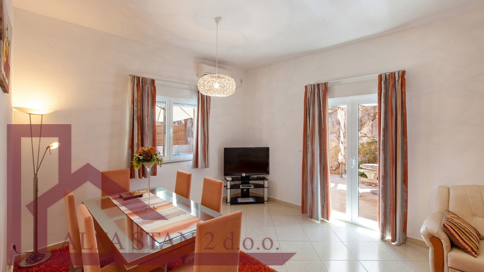 Haus, 522 m2, Verkauf, Podstrana