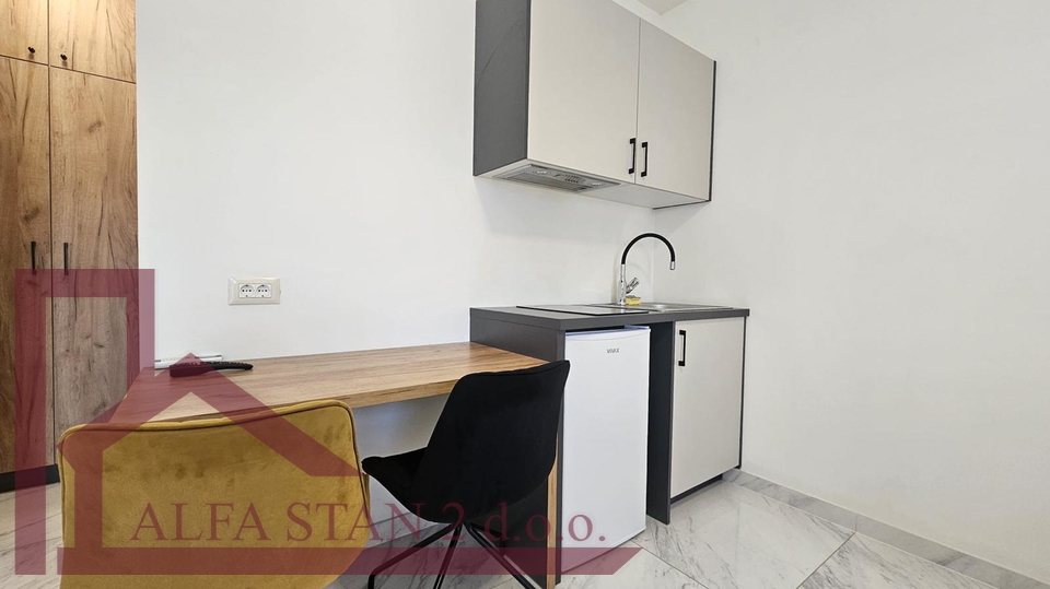 Wohnung, 140 m2, Vermietung, Split - Stobreč