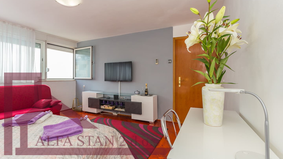 Split&comma; Zenta&comma; dvosoban stan za najam do 20&period;05&period;2026