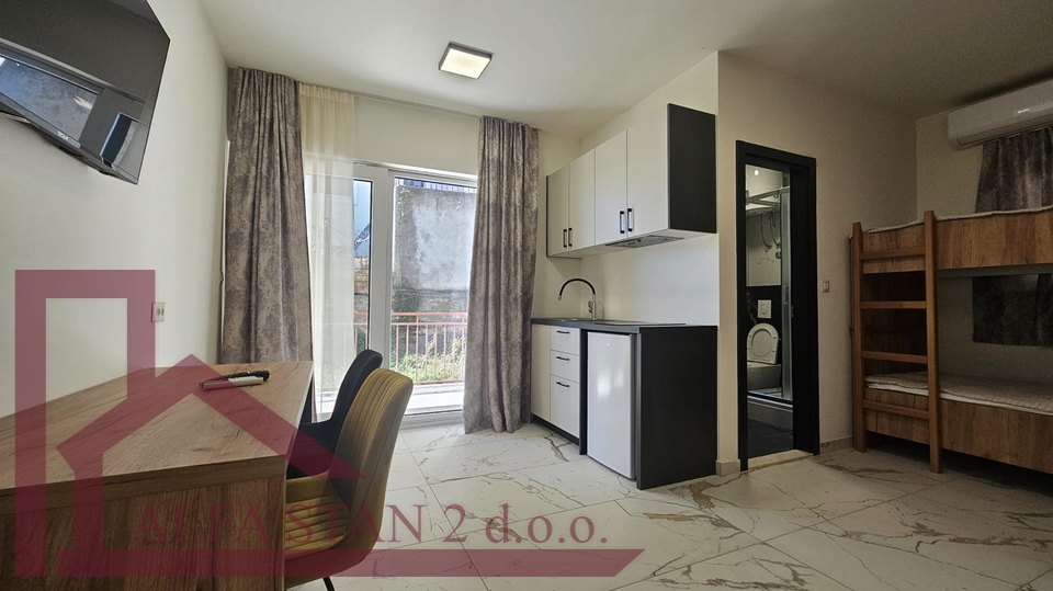 Wohnung, 140 m2, Vermietung, Split - Stobreč