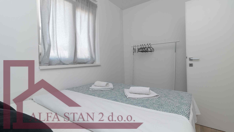 SEGET DONJI &ndash; MODERAN DVOSOBAN STAN S PARKINGOM &vert; DUGORO&Ccaron;NI NAJAM &lpar;01&period;10&period; &ndash; 01&period;06&period;&rpar;