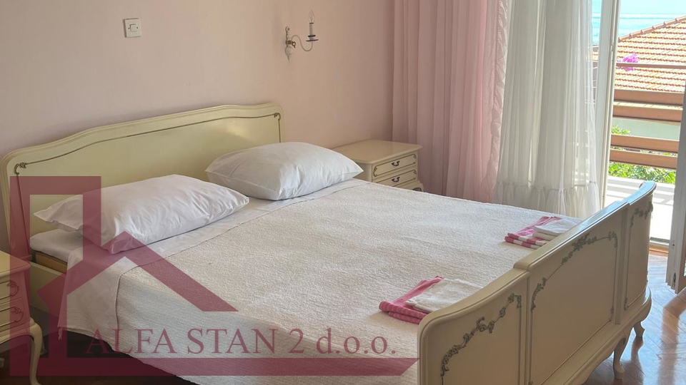 Seget Donji trosoban stan za radnike -dugoročni najam 200€ po osobi