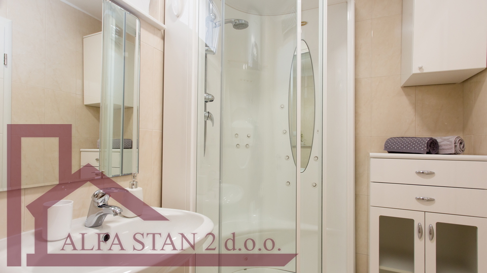 Dugoro&ccaron;an najam  trosobnog stana  Split&comma; Su&cacute;idar&comma; dostupan od 01&period;09&period;2026&period;