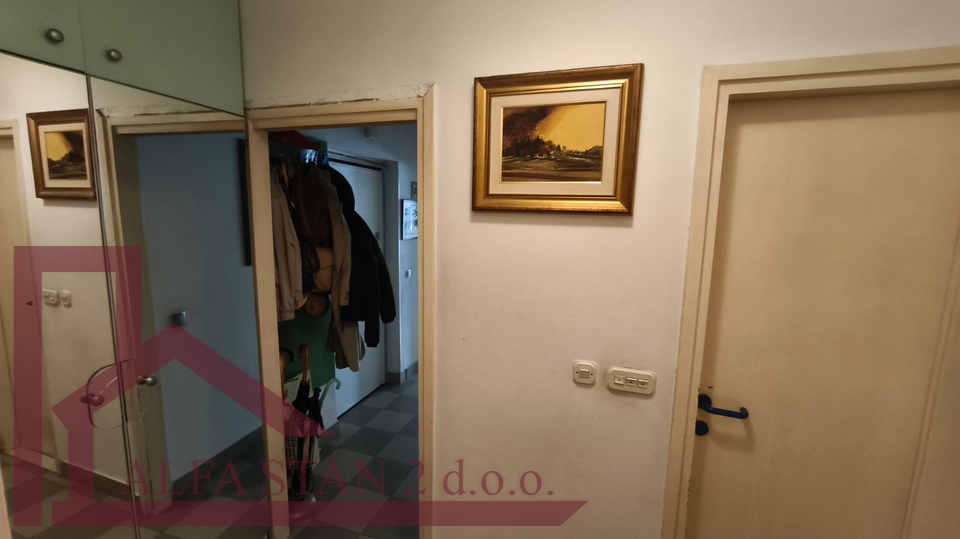 Split, Lovret, appartamento bilocale al primo piano