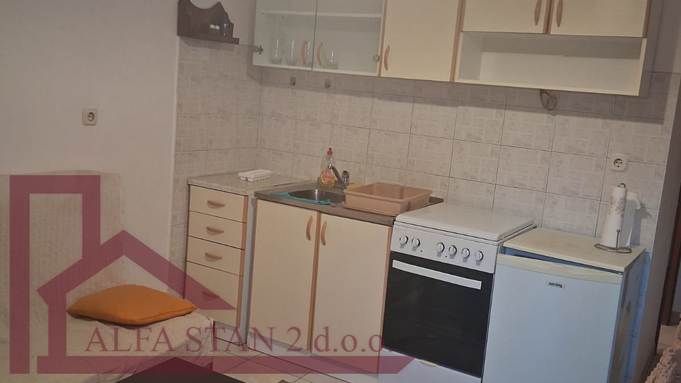 Wohnung, 30 m2, Vermietung, Dračevica