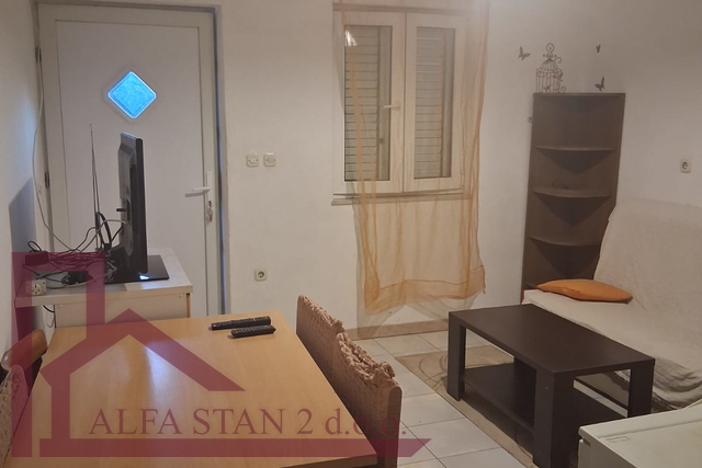 Wohnung, 30 m2, Vermietung, Dračevica