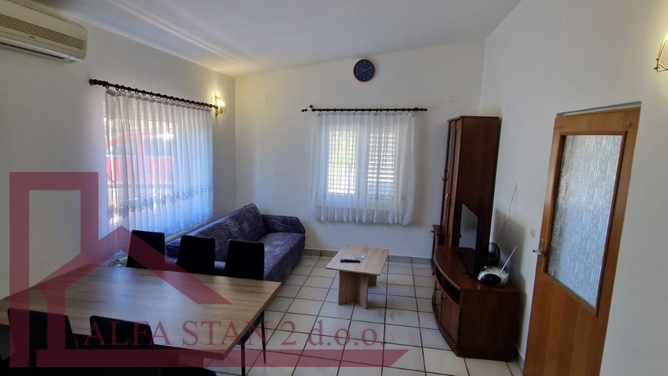 Haus, 150 m2, Vermietung, Šestanovac - Katuni